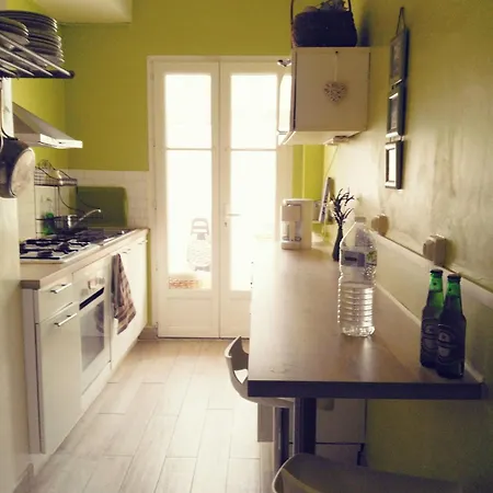 Joli 2 Pieces A 2 Min De La * Niza